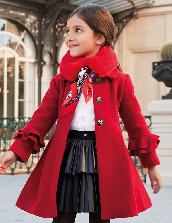 Blouse with Ruffled Collar